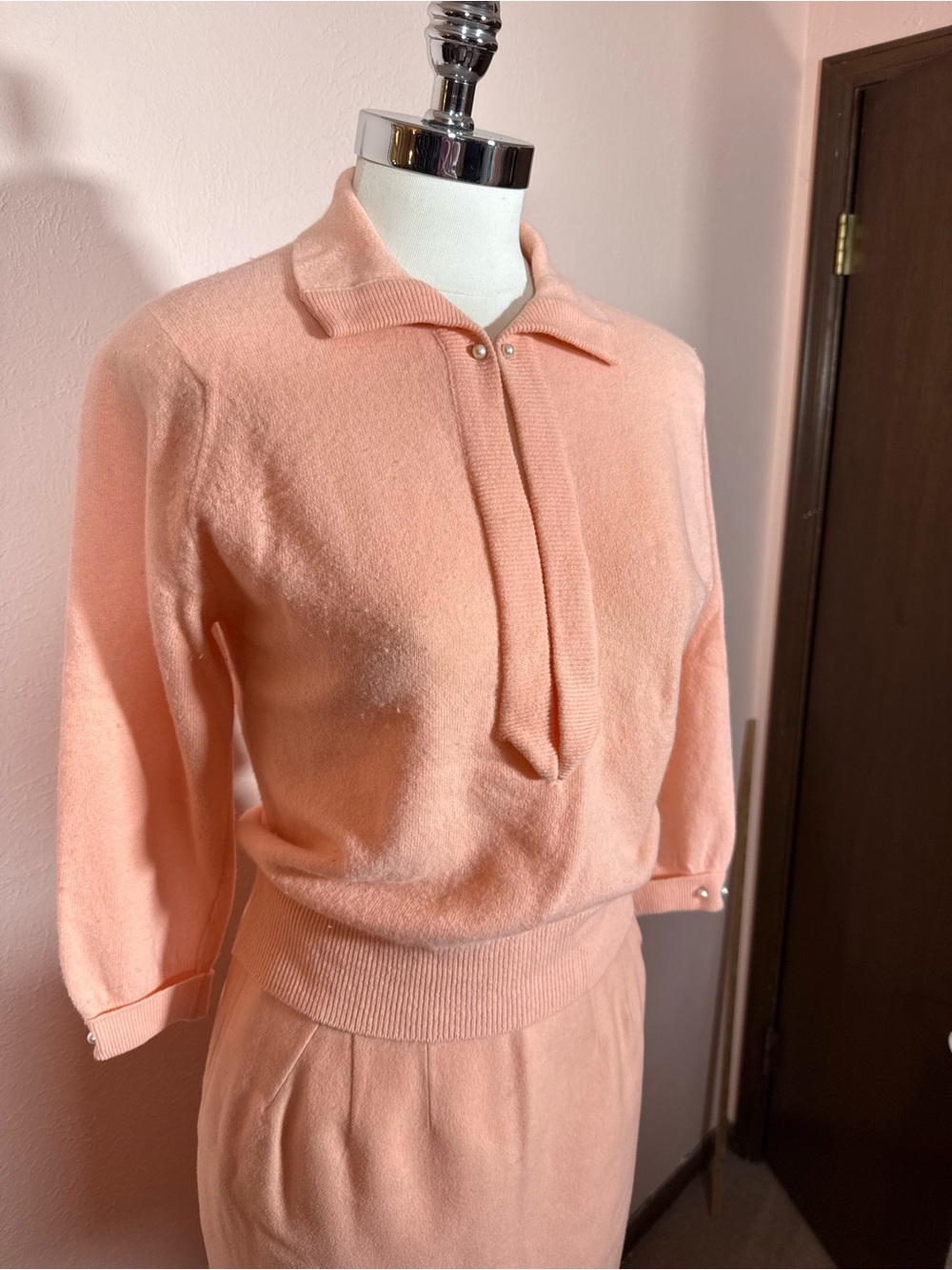 Vintage 1950’s lambs wool angora Fuzzy bomb shell sweater pencil skirt set XS